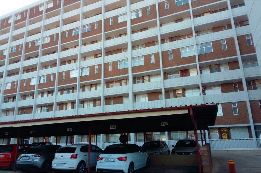 2 Bedroom Property for Sale in La Montagne Gauteng