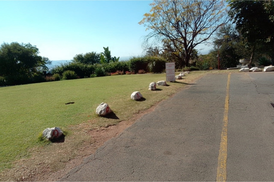 2 Bedroom Property for Sale in La Montagne Gauteng
