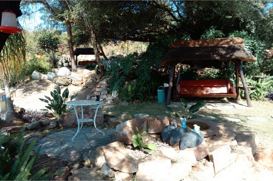 2 Bedroom Property for Sale in La Montagne Gauteng
