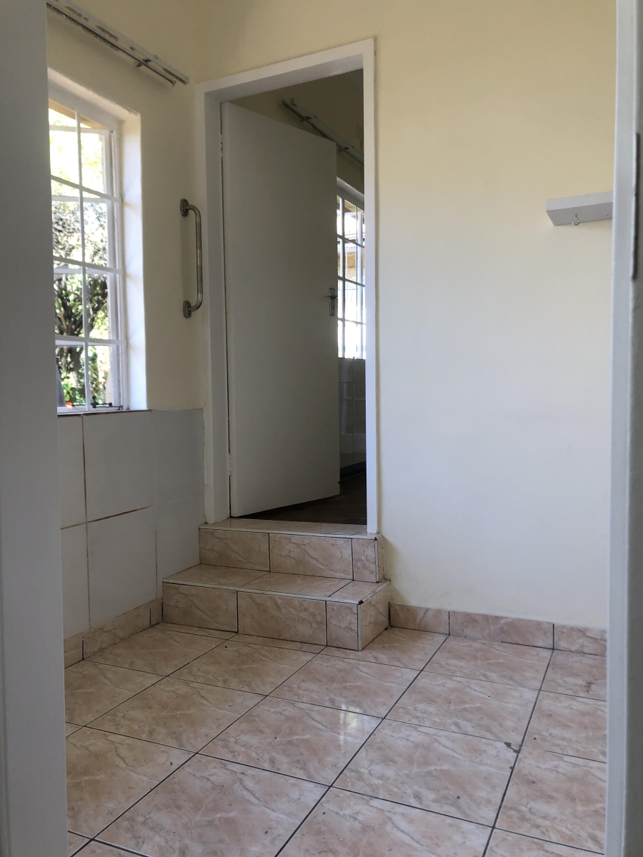 To Let 1 Bedroom Property for Rent in Auckland Park Gauteng