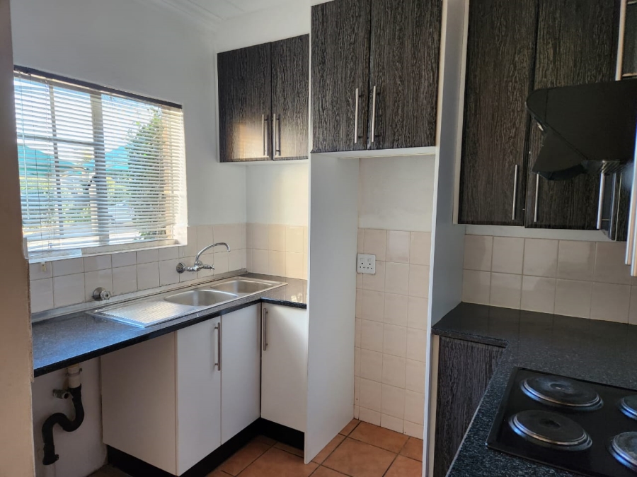 2 Bedroom Property for Sale in Van Riebeeck Park Gauteng