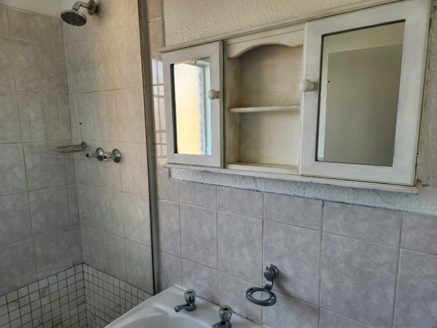 2 Bedroom Property for Sale in Van Riebeeck Park Gauteng