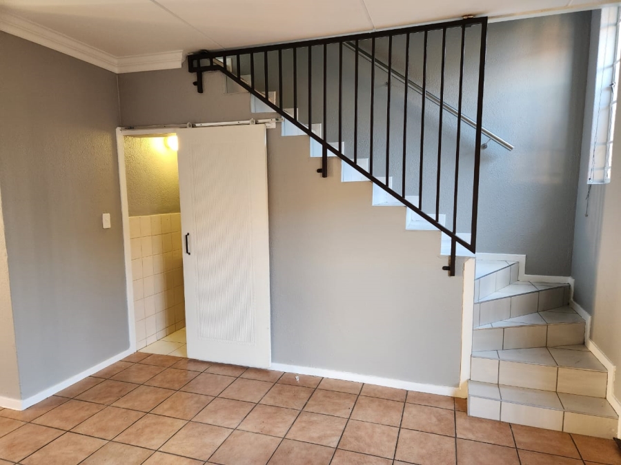 2 Bedroom Property for Sale in Van Riebeeck Park Gauteng