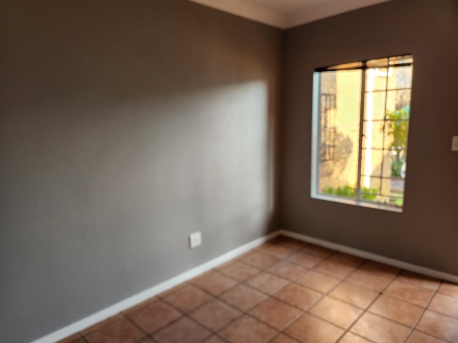 2 Bedroom Property for Sale in Van Riebeeck Park Gauteng