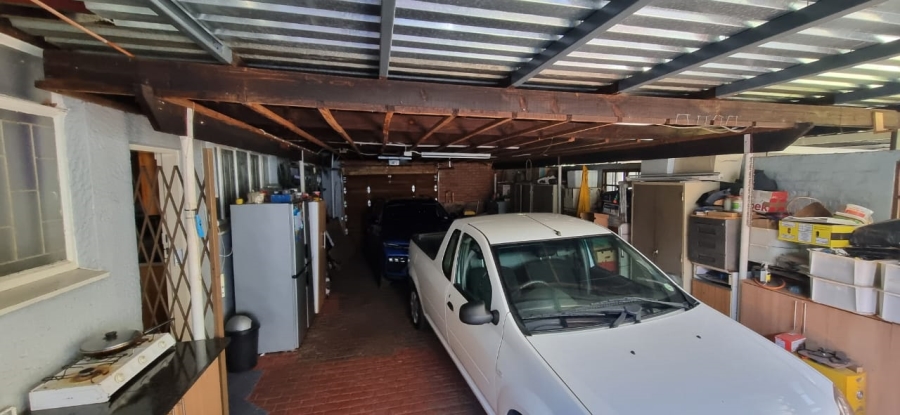 4 Bedroom Property for Sale in Kilner Park Gauteng