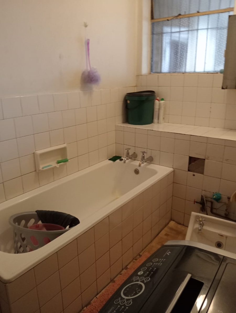 1 Bedroom Property for Sale in Arcadia Gauteng