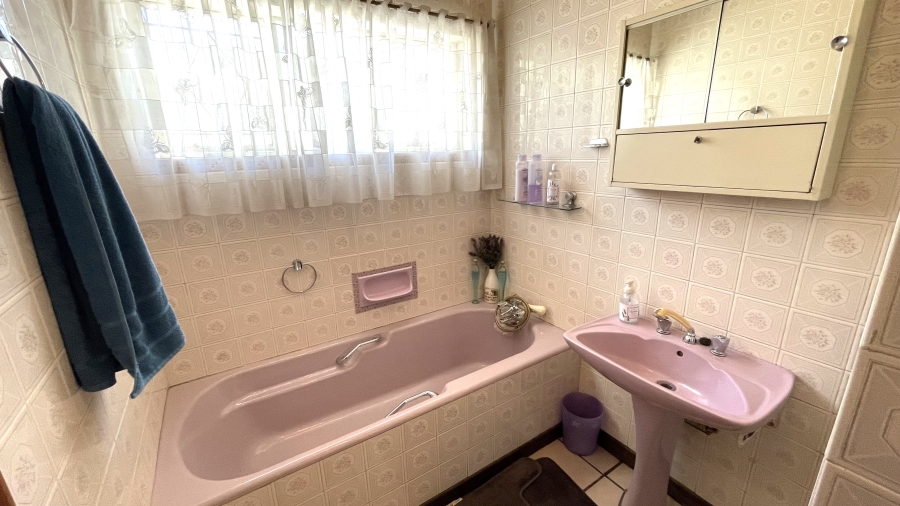 3 Bedroom Property for Sale in Lyttelton Manor Gauteng