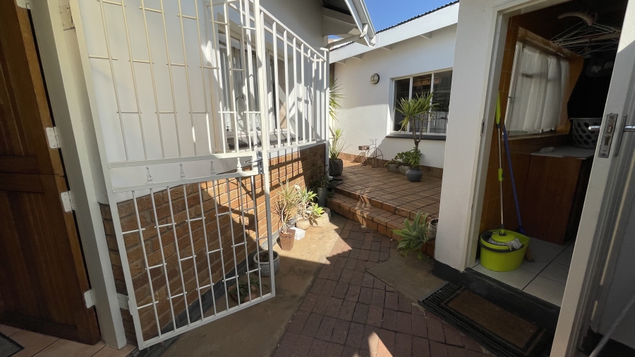 3 Bedroom Property for Sale in Lyttelton Manor Gauteng