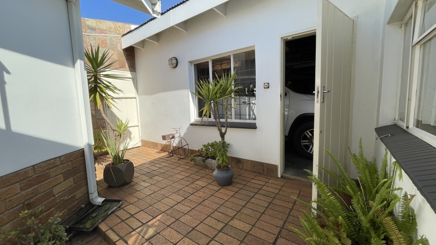3 Bedroom Property for Sale in Lyttelton Manor Gauteng
