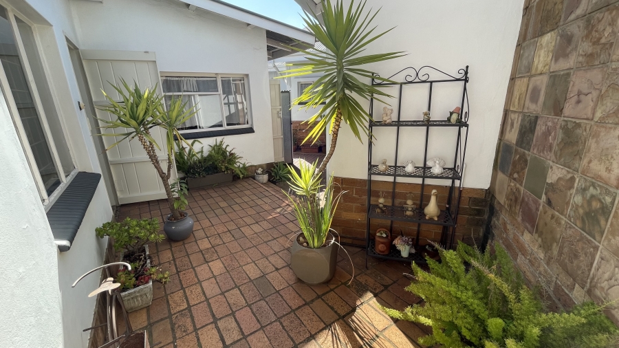 3 Bedroom Property for Sale in Lyttelton Manor Gauteng