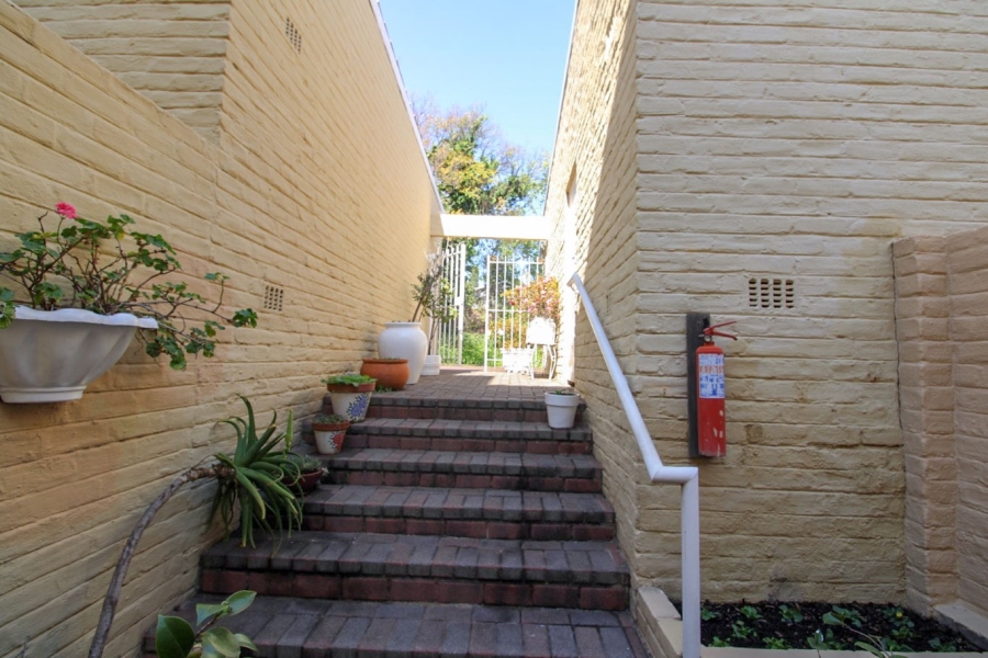 2 Bedroom Property for Sale in River Club Gauteng