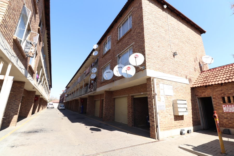 2 Bedroom Property for Sale in Kempton Park Central Gauteng