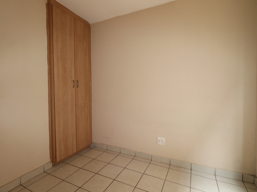 2 Bedroom Property for Sale in Kempton Park Central Gauteng