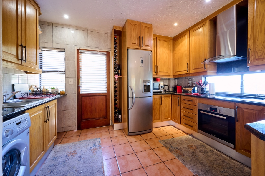 3 Bedroom Property for Sale in Halfway Gardens Gauteng