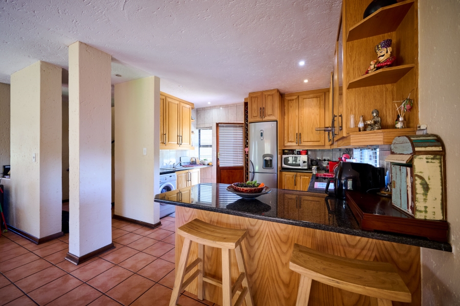 3 Bedroom Property for Sale in Halfway Gardens Gauteng