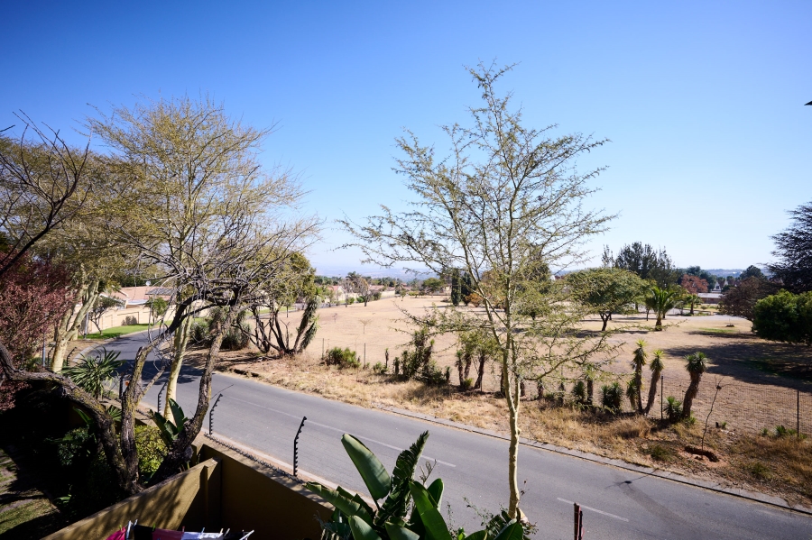 3 Bedroom Property for Sale in Halfway Gardens Gauteng