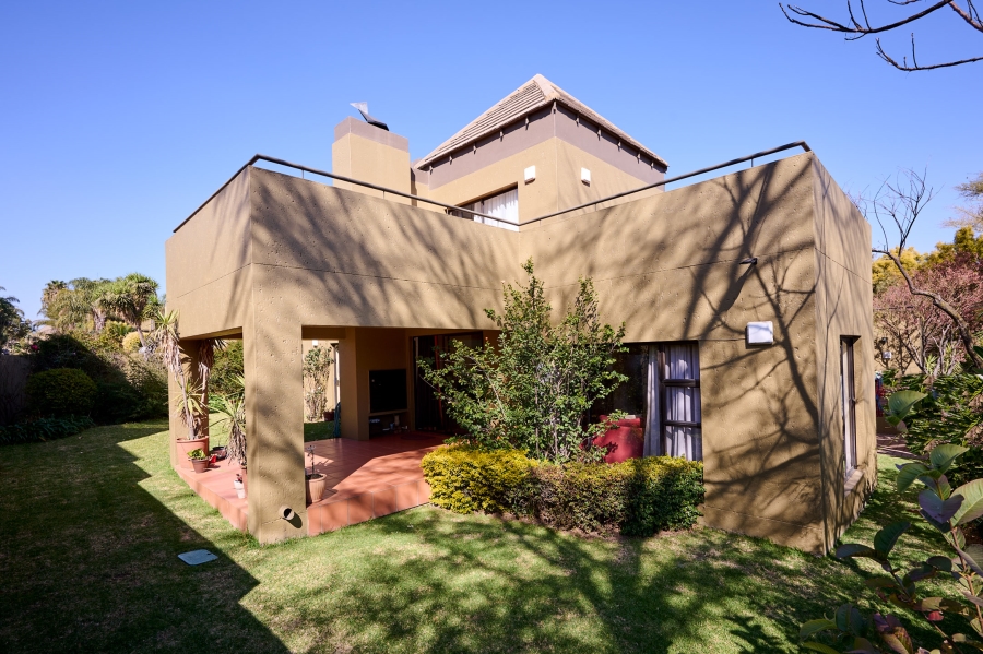 3 Bedroom Property for Sale in Halfway Gardens Gauteng