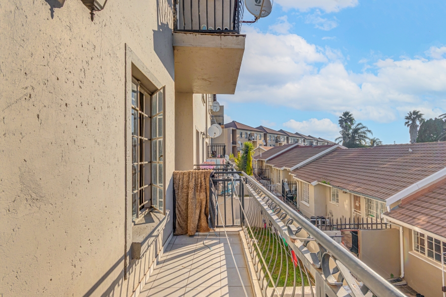 2 Bedroom Property for Sale in Norkem Park Gauteng