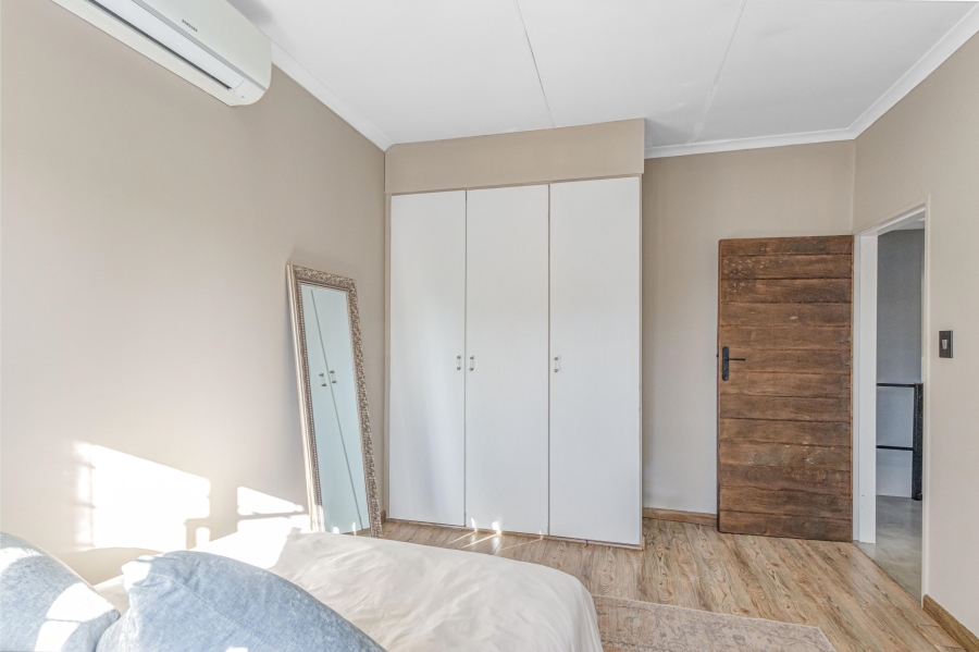 2 Bedroom Property for Sale in Barbeque Downs Gauteng