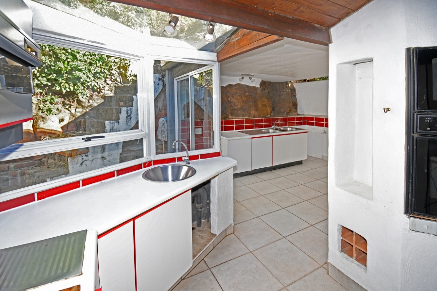 9 Bedroom Property for Sale in Linksfield Gauteng