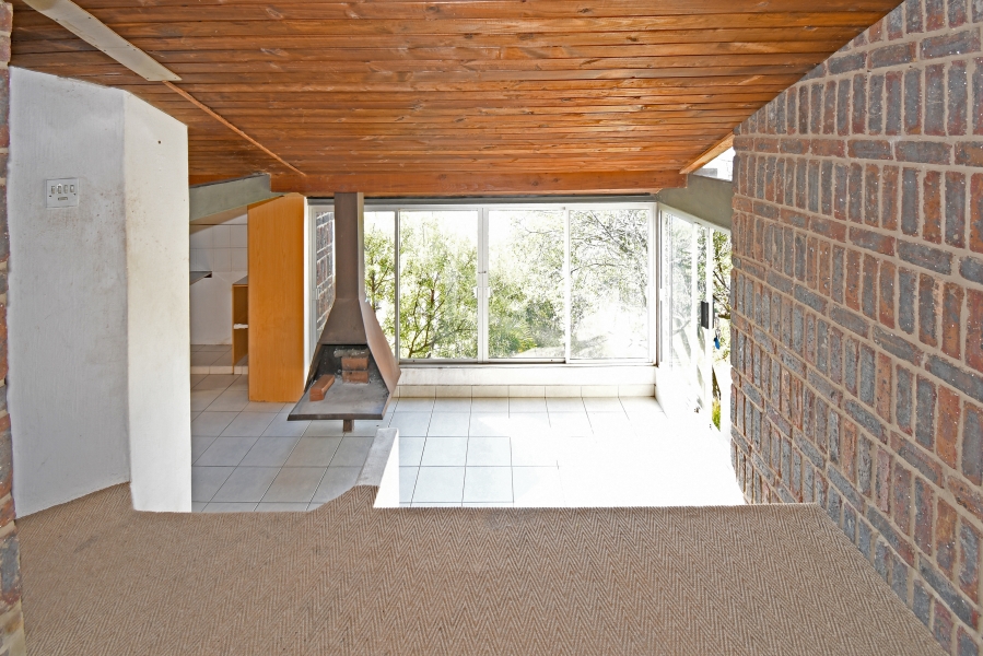9 Bedroom Property for Sale in Linksfield Gauteng