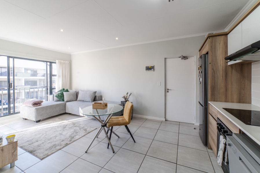 1 Bedroom Property for Sale in Waterfall Gauteng