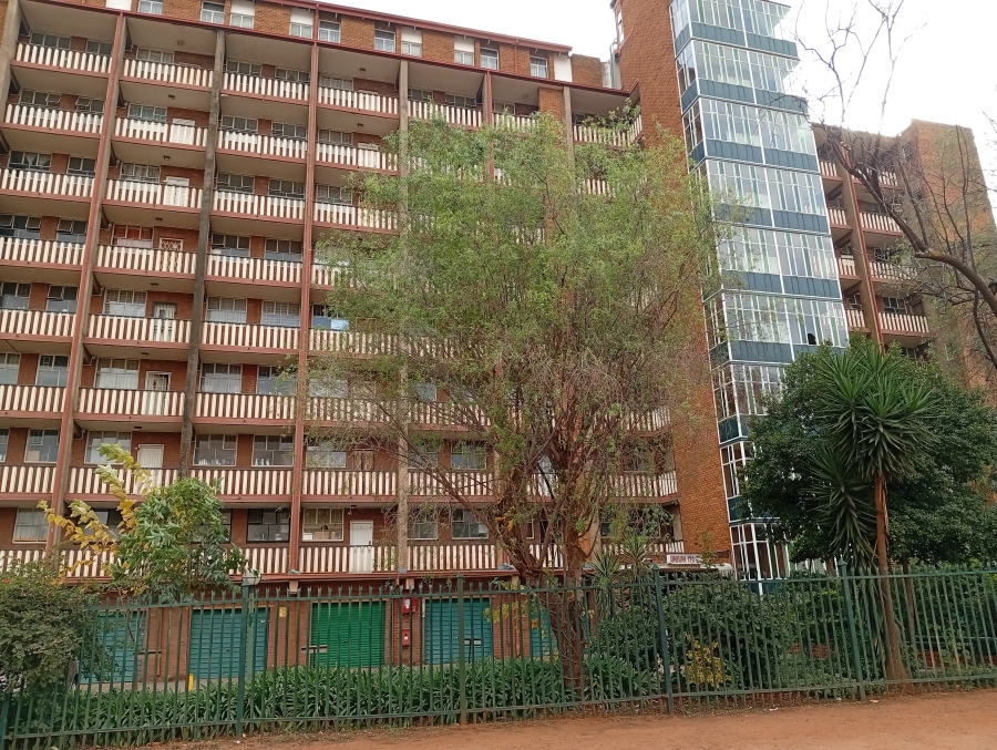 2 Bedroom Property for Sale in Weavind Park Gauteng