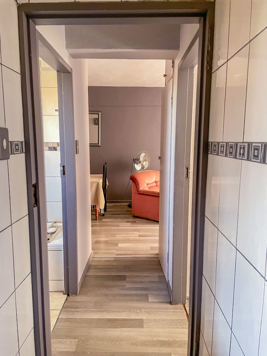 2 Bedroom Property for Sale in Weavind Park Gauteng