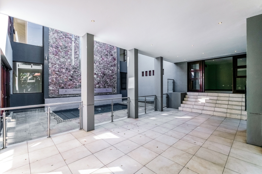 To Let 5 Bedroom Property for Rent in Benmore Gardens Gauteng
