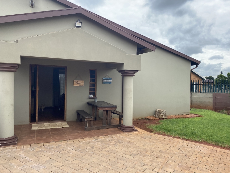4 Bedroom Property for Sale in Edelweiss Gauteng