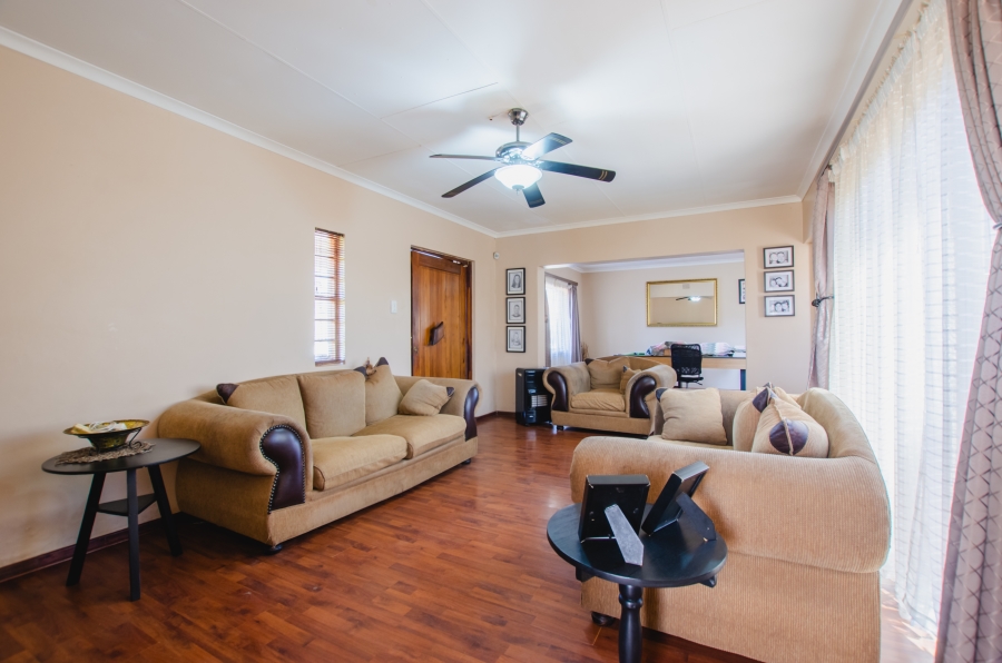 4 Bedroom Property for Sale in Edelweiss Gauteng