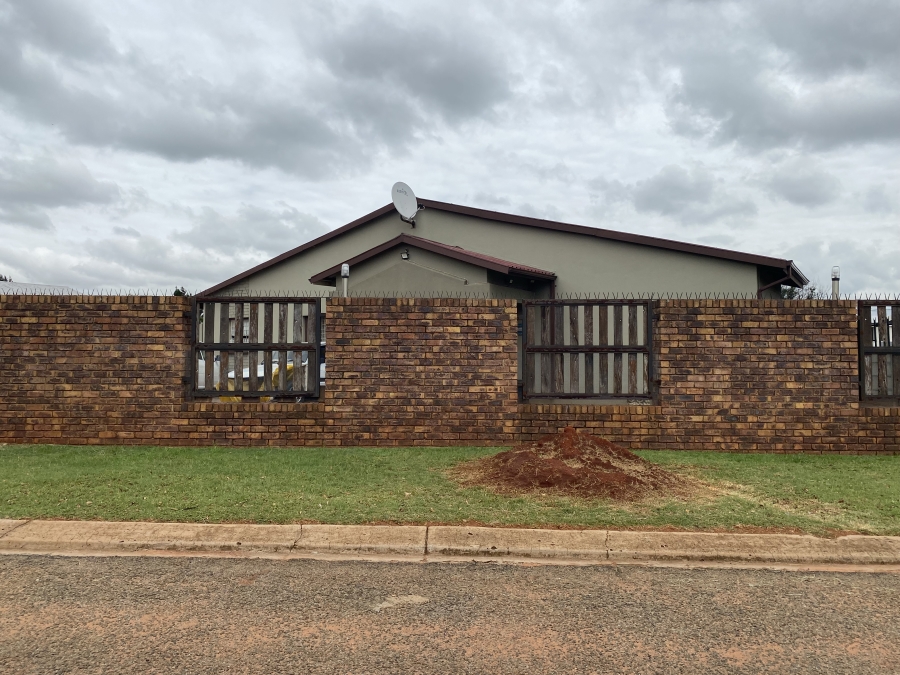 4 Bedroom Property for Sale in Edelweiss Gauteng