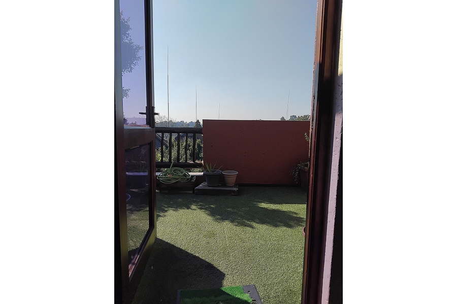 To Let 1 Bedroom Property for Rent in Magaliessig Gauteng