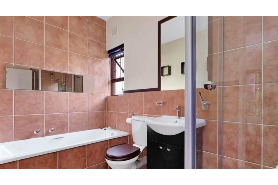 To Let 1 Bedroom Property for Rent in Magaliessig Gauteng