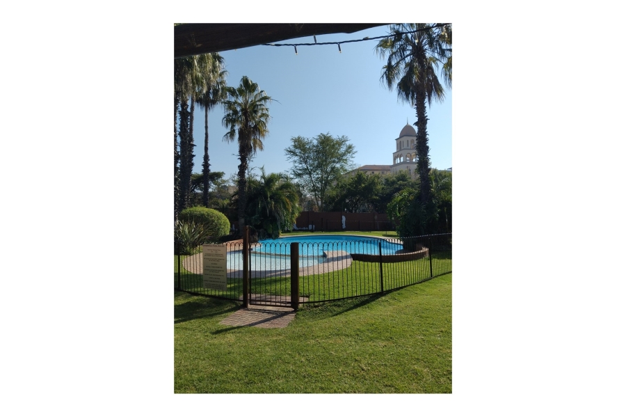 To Let 1 Bedroom Property for Rent in Magaliessig Gauteng