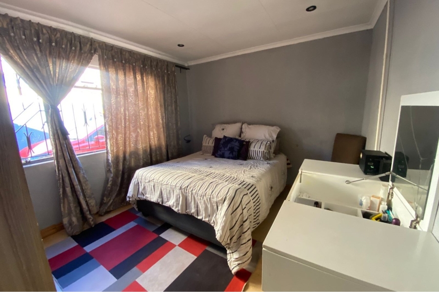 2 Bedroom Property for Sale in Dobsonville Gardens Gauteng