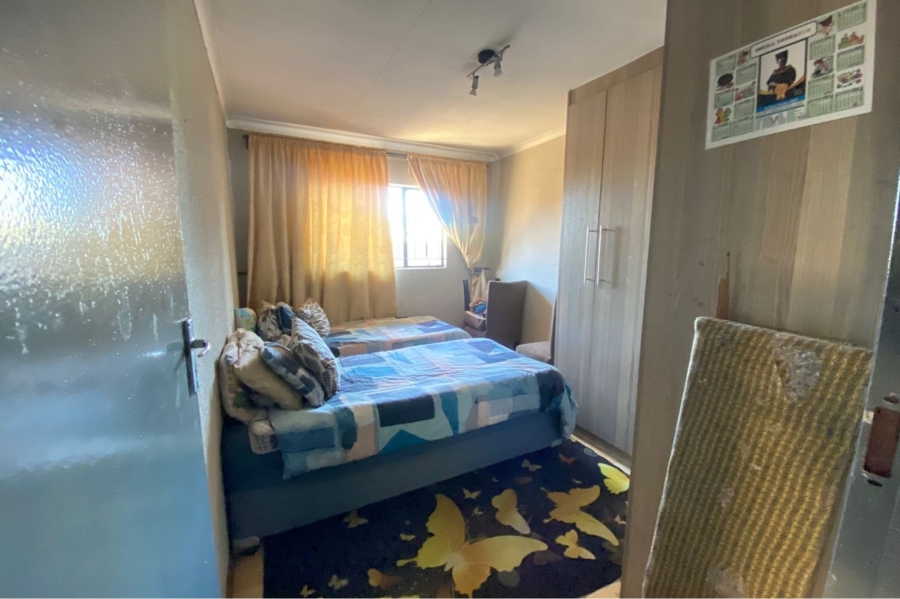 2 Bedroom Property for Sale in Dobsonville Gardens Gauteng