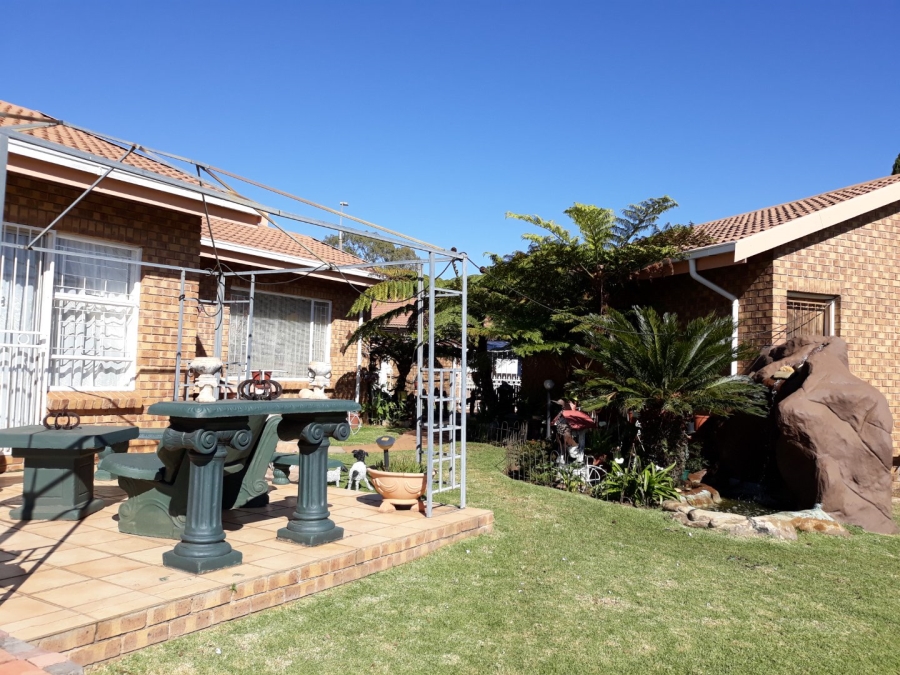 3 Bedroom Property for Sale in Randpoort Gauteng