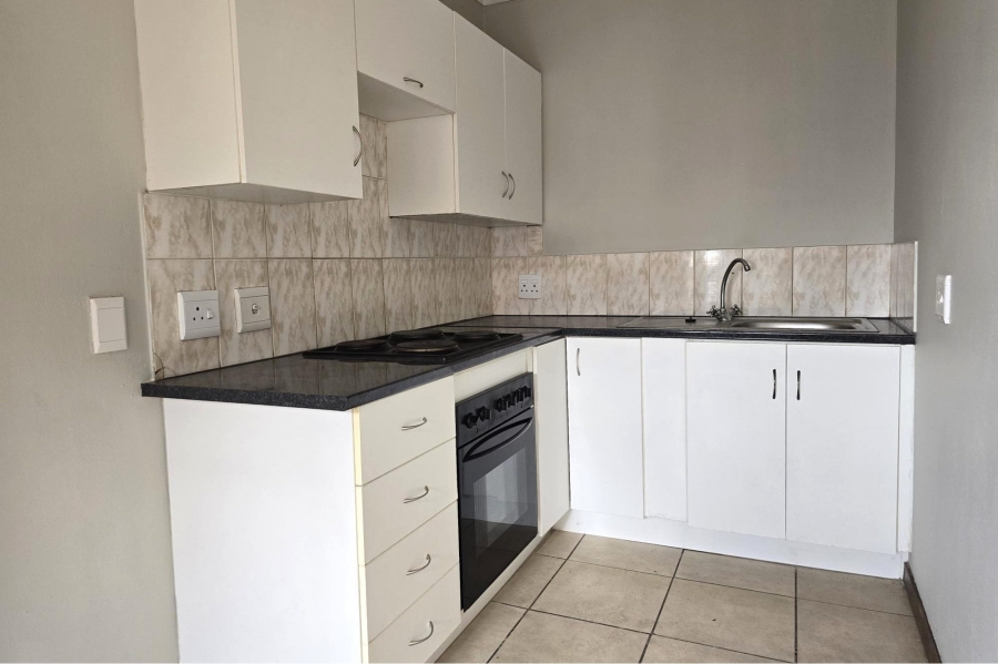 To Let 1 Bedroom Property for Rent in Kempton Park Central Gauteng