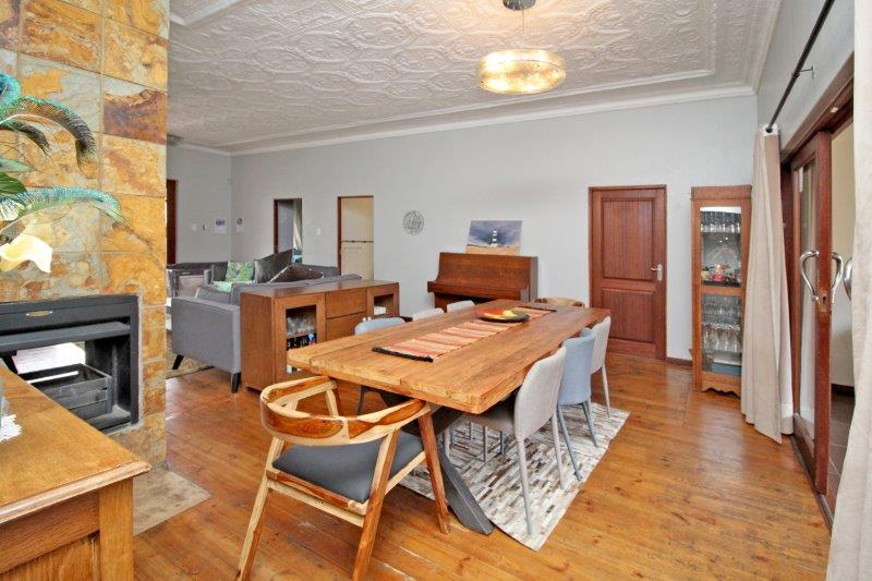 To Let 3 Bedroom Property for Rent in Melville Gauteng