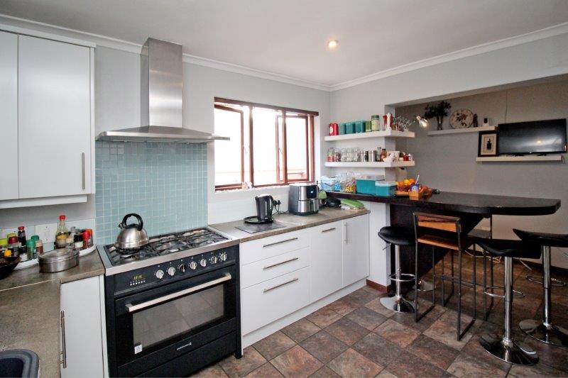 To Let 3 Bedroom Property for Rent in Melville Gauteng