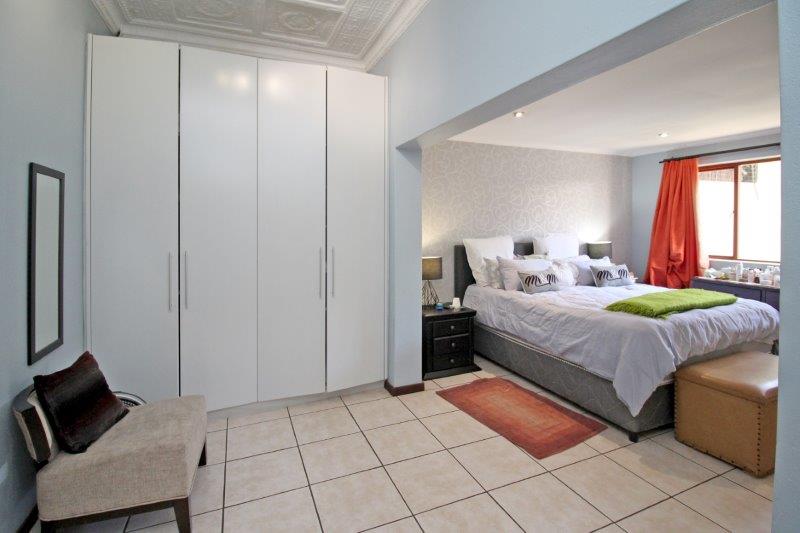 To Let 3 Bedroom Property for Rent in Melville Gauteng