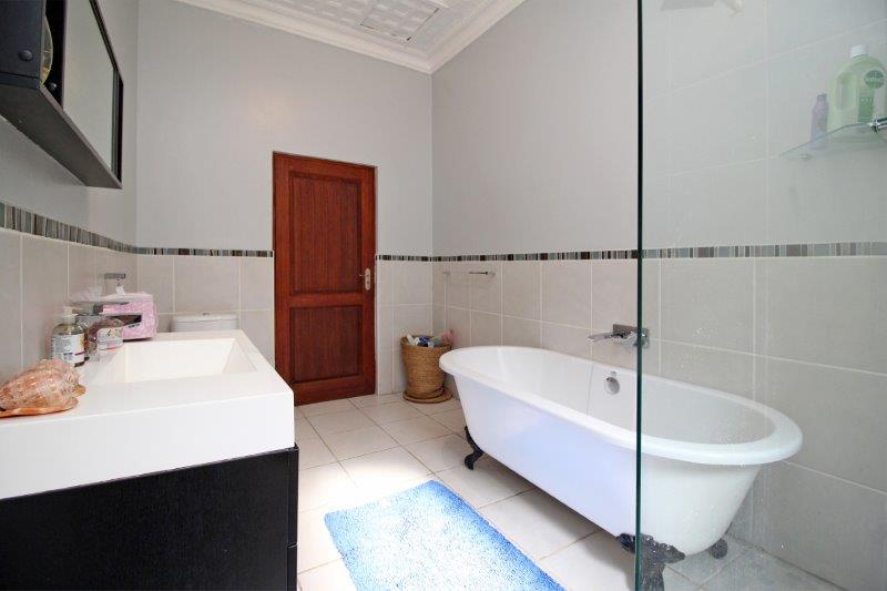 To Let 3 Bedroom Property for Rent in Melville Gauteng