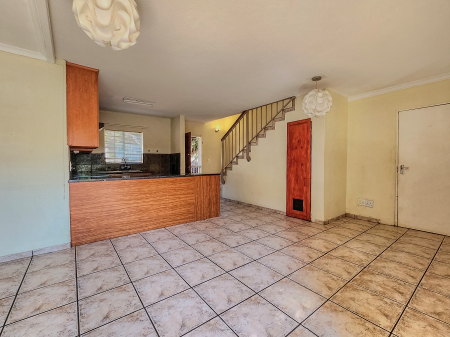 3 Bedroom Property for Sale in Wilgeheuwel Gauteng