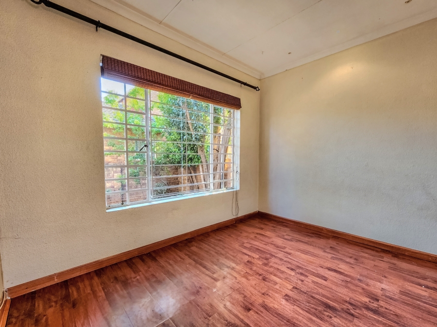 3 Bedroom Property for Sale in Wilgeheuwel Gauteng