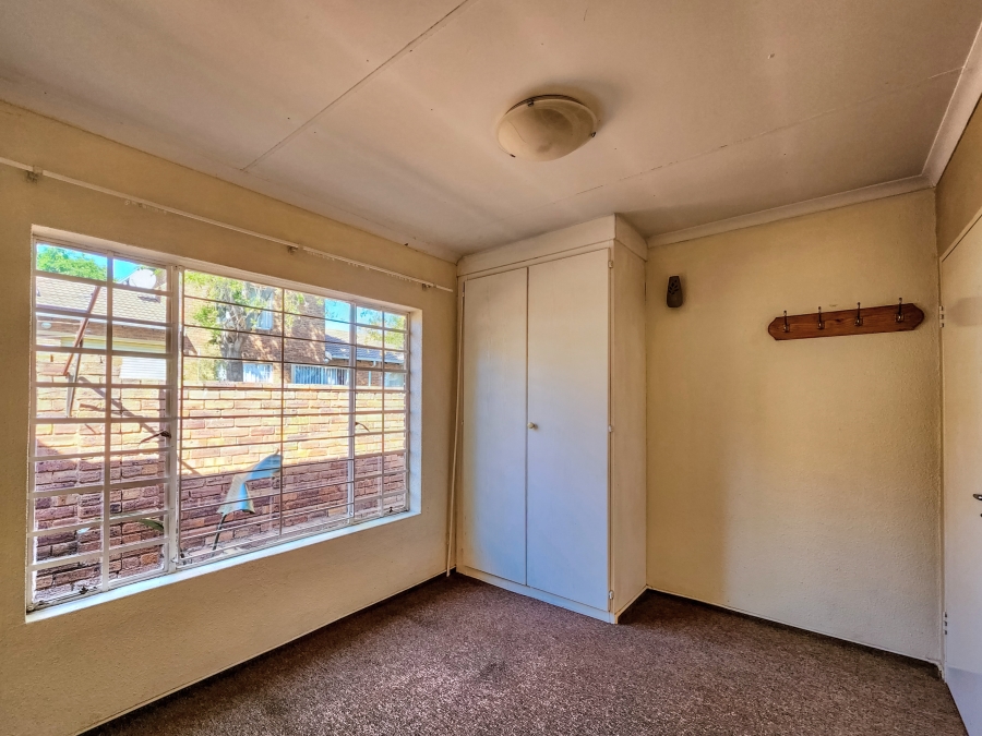 3 Bedroom Property for Sale in Wilgeheuwel Gauteng