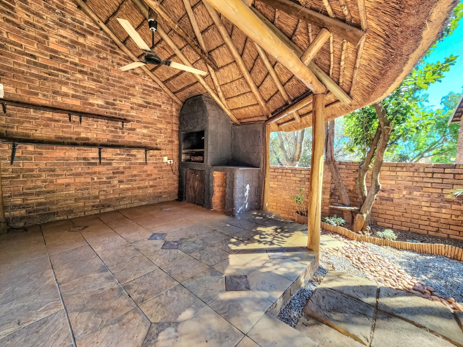 3 Bedroom Property for Sale in Wilgeheuwel Gauteng