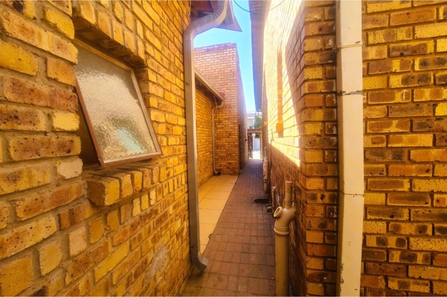 3 Bedroom Property for Sale in Atteridgeville Gauteng