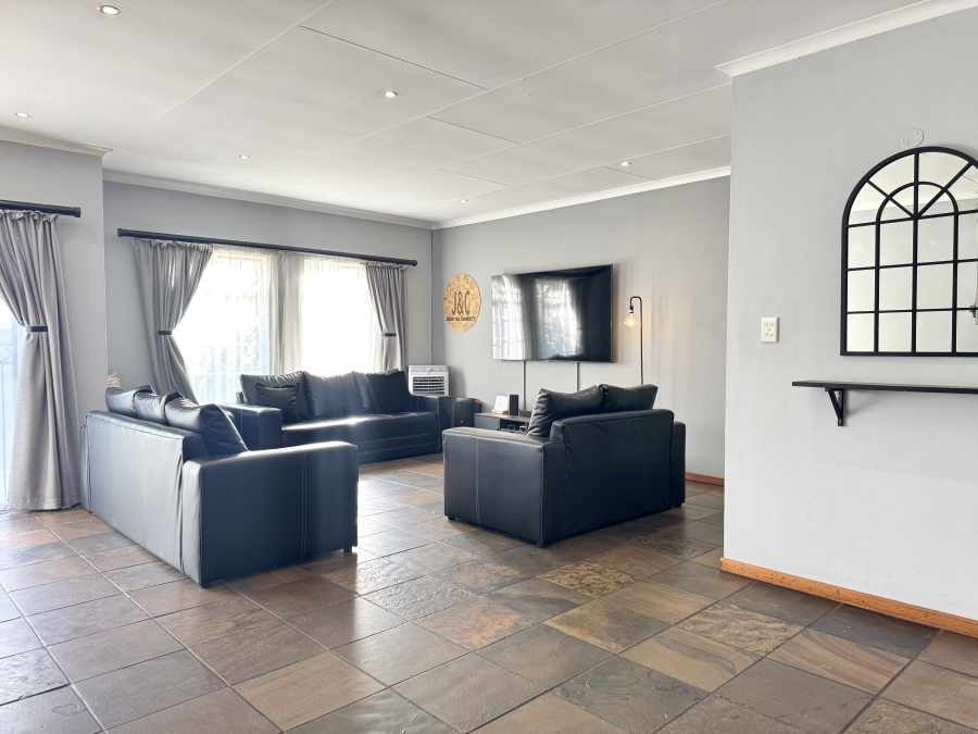 3 Bedroom Property for Sale in Equestria Gauteng