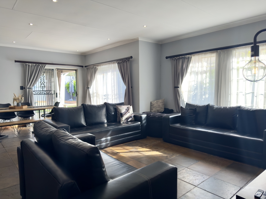 3 Bedroom Property for Sale in Equestria Gauteng